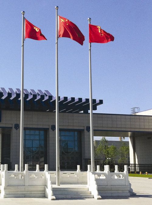 来说说为什么漳州旗杆会呈现歪斜的现象呢